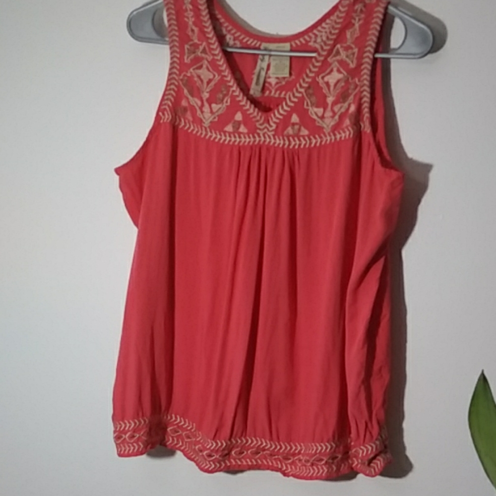 Simply irresistible size large coral and gold